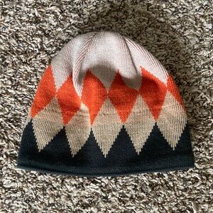 ❄️ Stylish Orange and Cream Argyle Knit Beanie